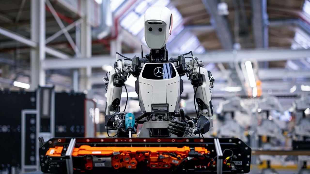 mercedes insansı robot