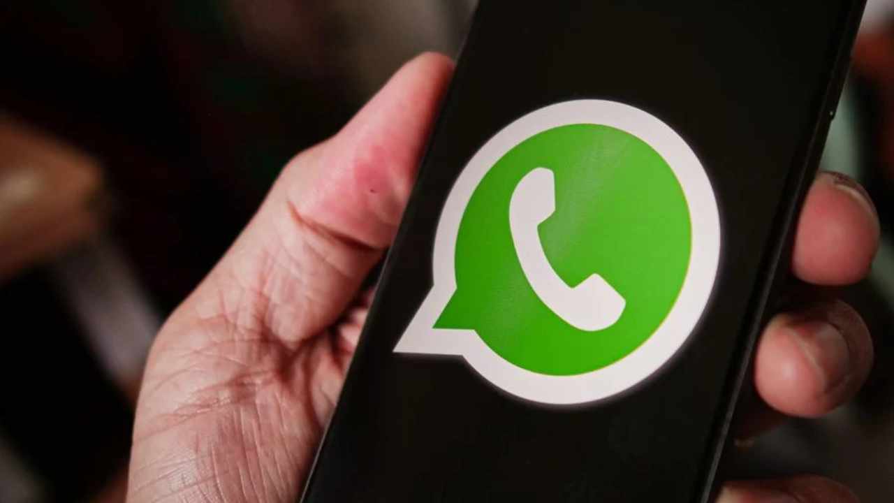 whatsapp kolaj özelliği