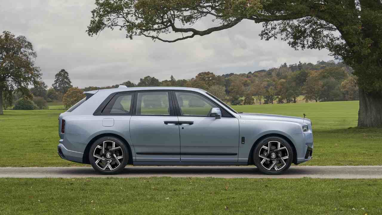 rolls-royce cullinan daisy modeli