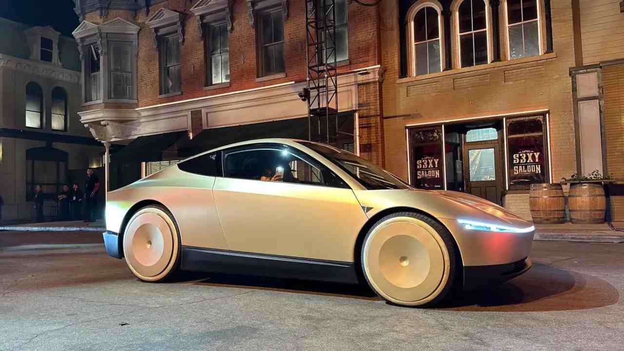 tesla yeni model y satış düşüşü